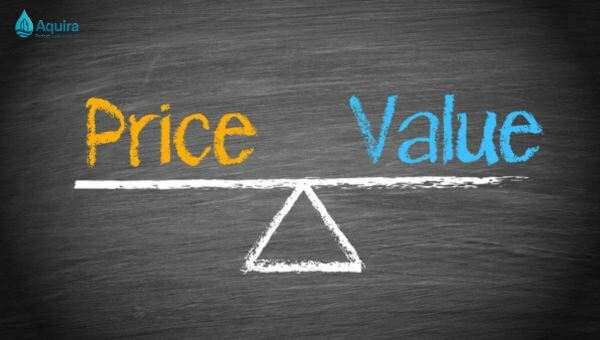 Chi phí thiết bị, vật liệu, công nghệ, nhân công thi công, bảo hành dài hạn và cấu hình riêng theo từng nguồn nước là 3 yếu tố chính quyết định giá.