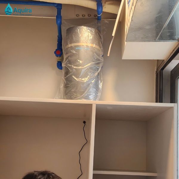 lọc tại điểm sử dụng công nghệ RO thường dùng cho nước uống, còn lọc tổng dùng cho toàn thể sinh hoạt trong gia đình