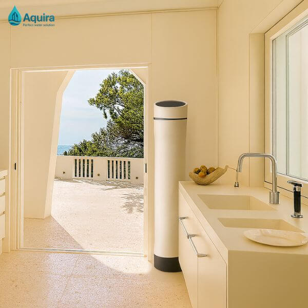 Model V1 có thiết kế nhỏ gọn, lọc nhanh và bền bỉ, phù hợp biệt thự diện tích vừa với nhu cầu nước hàng ngày ổn định.