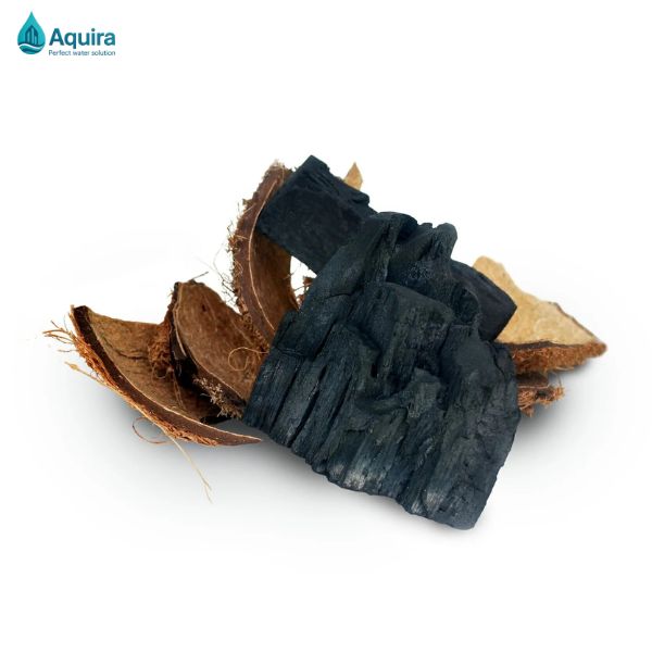 Than hoạt tính Jacobi từ Thụy Điển nổi bật với khả năng hấp phụ mạnh, độ tinh khiết cao và tuổi thọ bền. Đây là vật liệu then chốt giúp Aquira xử lý mùi, clo và chất hữu cơ vượt trội.